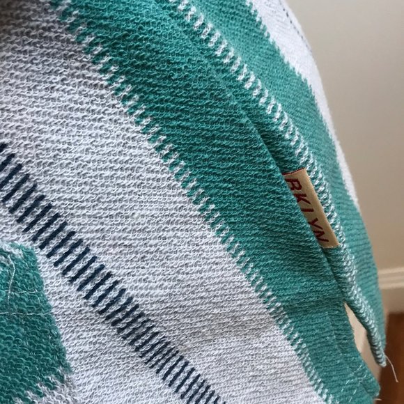 NWT Brooklyn Cloth Green & Gray Hooded Sweater Sma - Picture 5 of 8